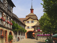 Stadtbild Burkheim (Bildnachweis: Touristik-Information Vogtsburg i.K. ) Stadtbild Burkheim (Bildnachweis: Touristik-Information Vogtsburg i.K. )